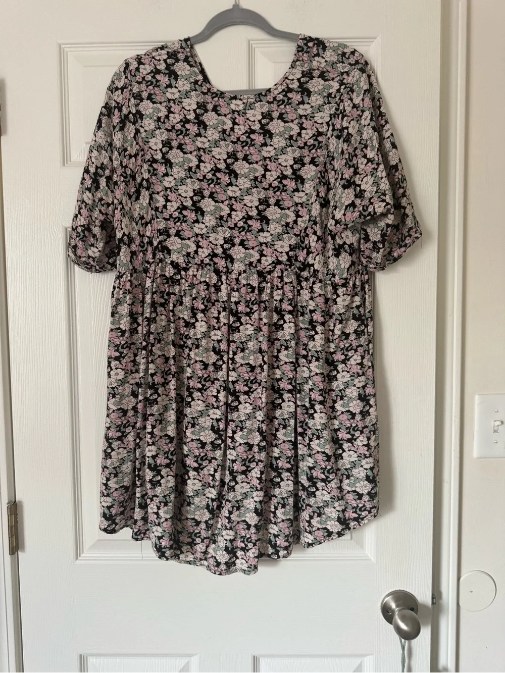 Natural Life “Stella” Floral Dress Sz M